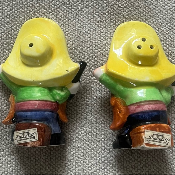 VINTAGE SALT AND PEPPER SHAKERS - YOSEMITE SAM - WARNER BROTHERS LOONEY TUNES - Picture 3 of 4